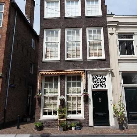 Benb Firstclassenglish Dordrecht Bagian luar foto
